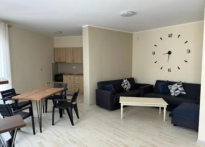 In Qerret * Golem (Tirana)